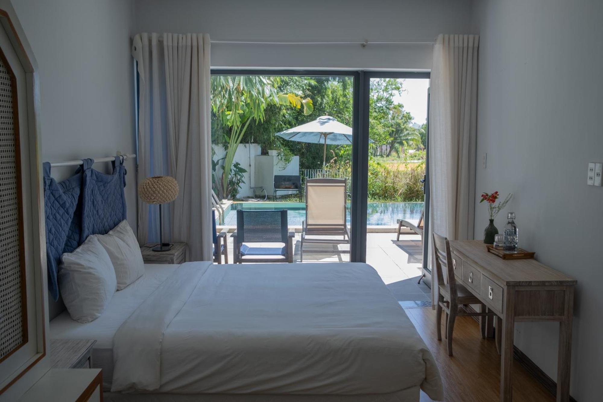 Homeday Retreats Tan Thanh Esterno foto